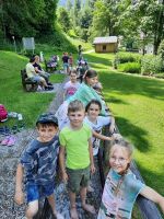 2a_kinder_beim_kneippen2_juni_23